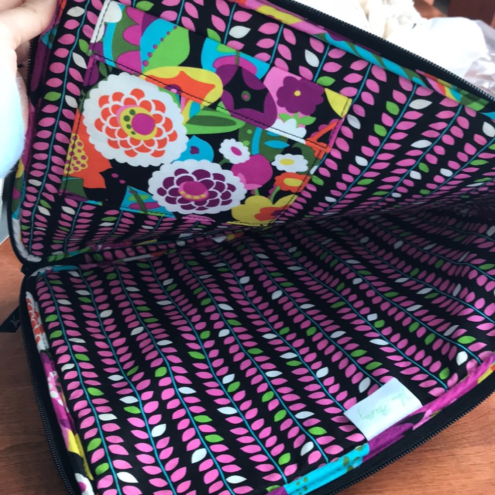 Very Bradley laptop case - Picture 3 of 3